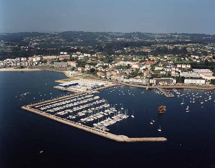 Actualización de la valoración del suelo en las zonas de servicio de los puertos dependientes del ente público, Puertos de Galicia (2007)